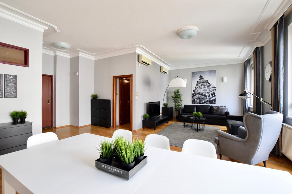 Standerd Apartment By Hi5 - Lovag Family Suites ブダペスト エクステリア 写真