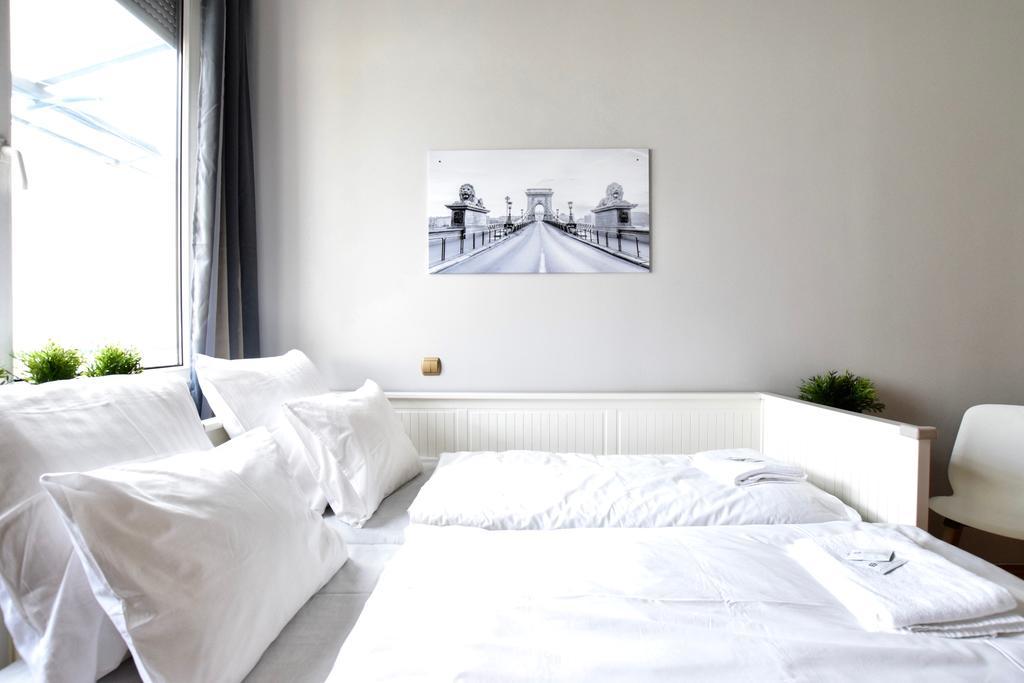 Standerd Apartment By Hi5 - Lovag Family Suites ブダペスト エクステリア 写真