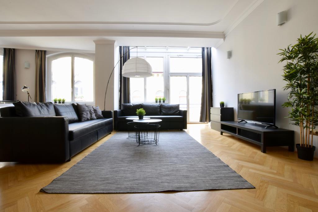 Standerd Apartment By Hi5 - Lovag Family Suites ブダペスト エクステリア 写真