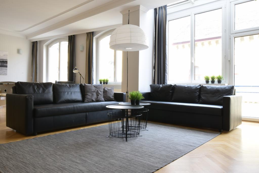 Standerd Apartment By Hi5 - Lovag Family Suites ブダペスト エクステリア 写真
