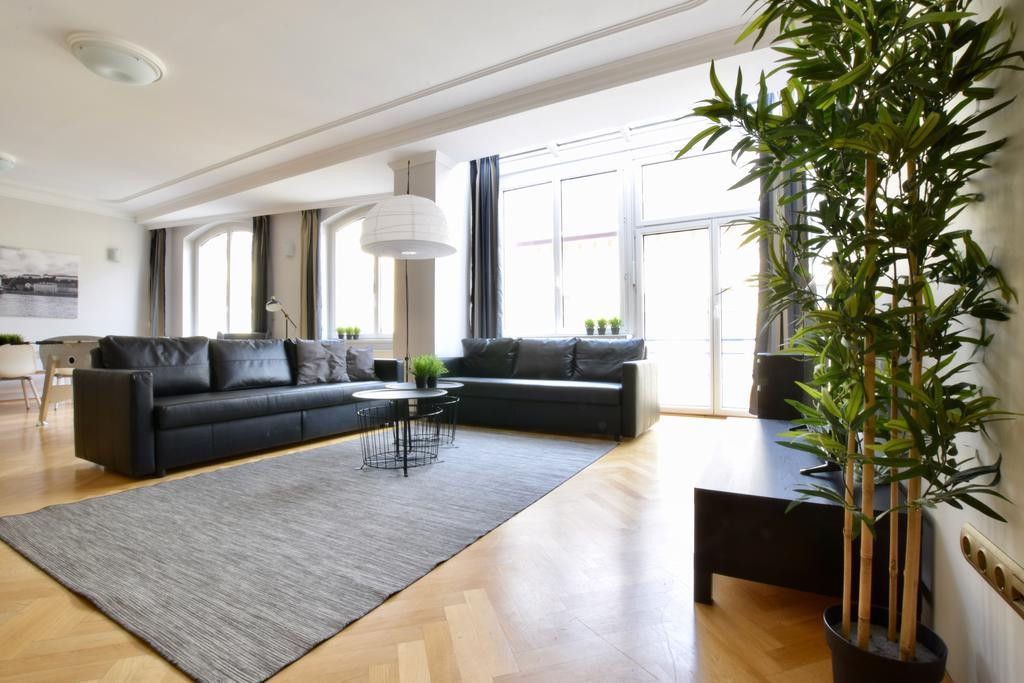 Standerd Apartment By Hi5 - Lovag Family Suites ブダペスト エクステリア 写真