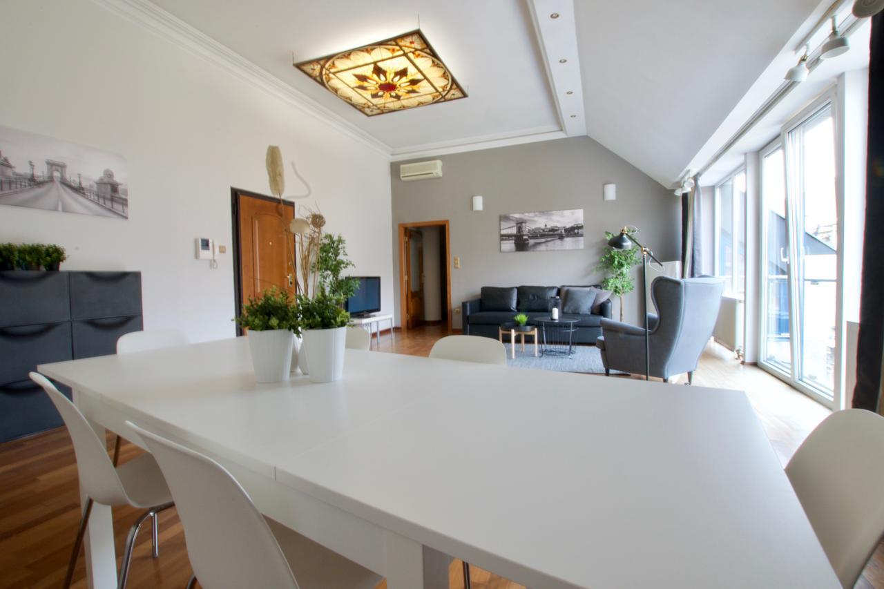 Standerd Apartment By Hi5 - Lovag Family Suites ブダペスト エクステリア 写真