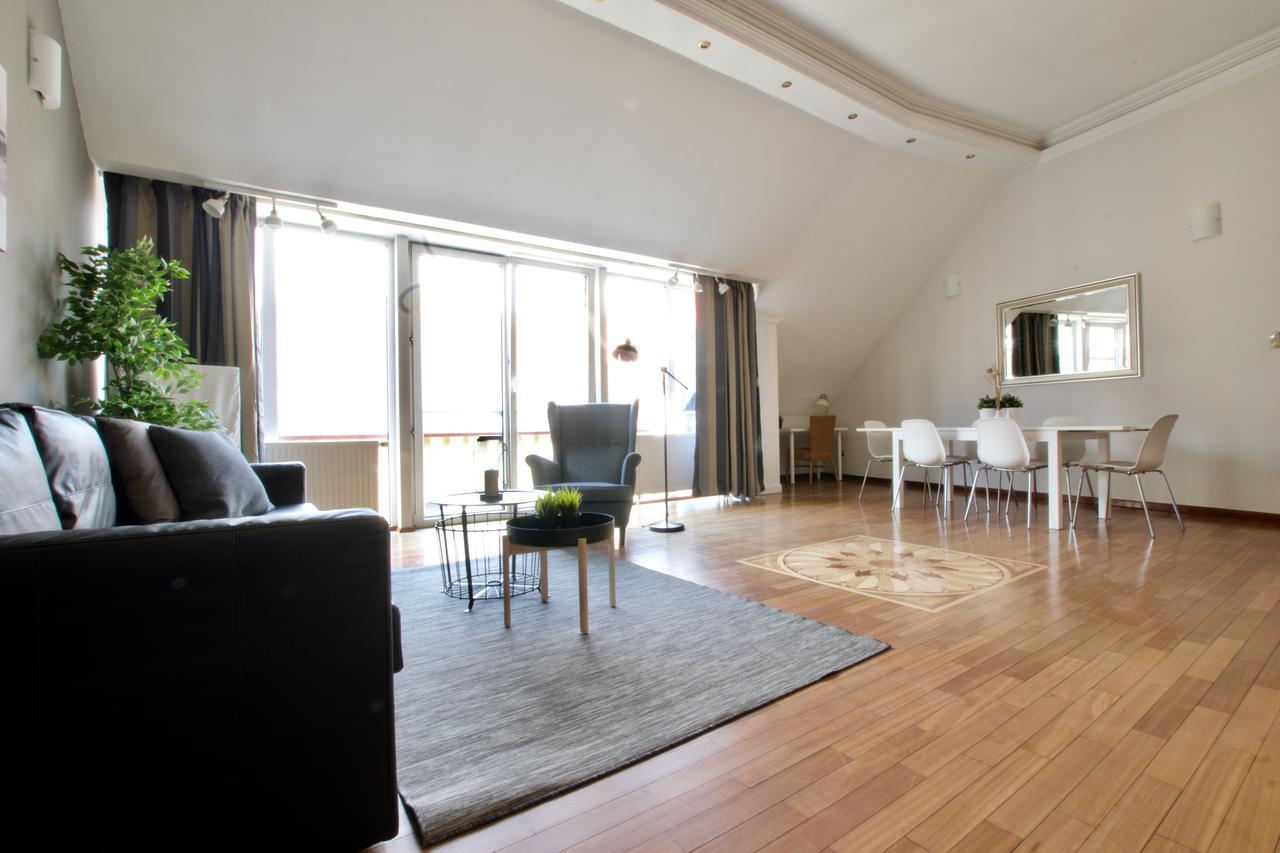 Standerd Apartment By Hi5 - Lovag Family Suites ブダペスト エクステリア 写真