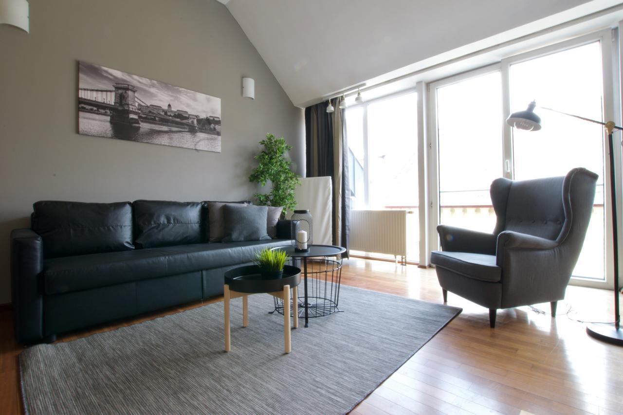 Standerd Apartment By Hi5 - Lovag Family Suites ブダペスト エクステリア 写真